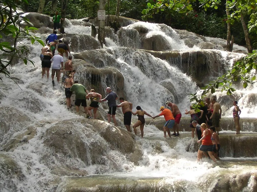 Ferienwohnung Chill On The Hill Ocho Rios Apartment