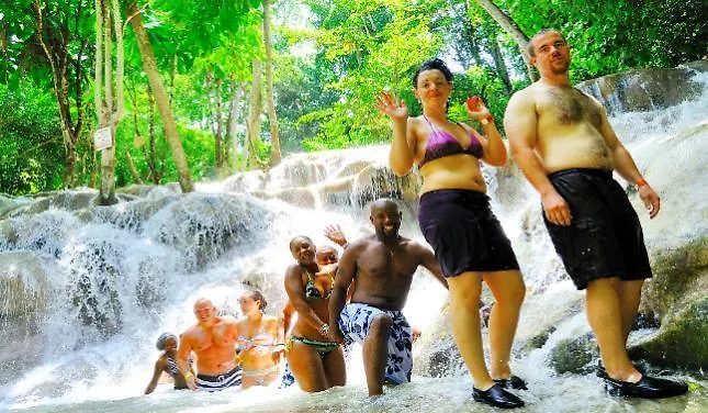 Chill On The Hill Apartment Ocho Rios